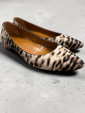 Aquatalia Penina Pony Hair/Leather Pointed Toe Flat Snow Leopard Pattern Size 9
